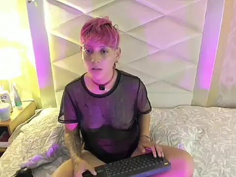 DannyRouds' Live XXX Chat