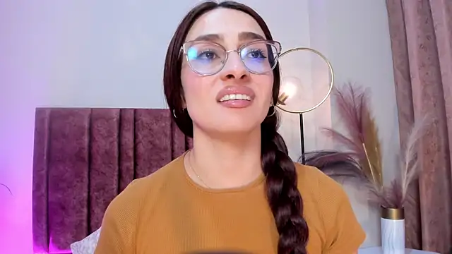 Chat +18 de AndraCyruss ao vivo