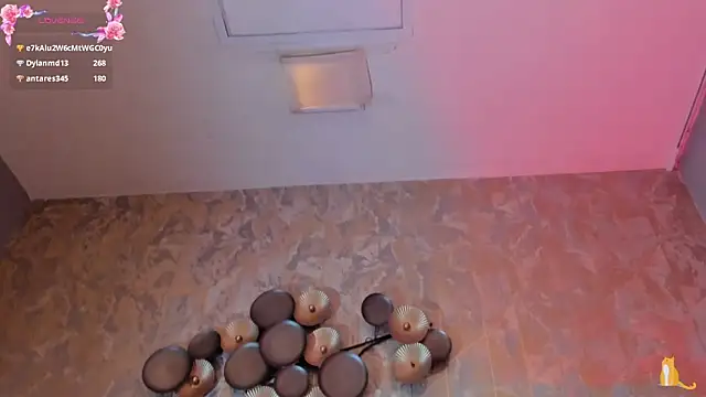 KimDevinne: απευθείας συνομιλία ΧΧΧ