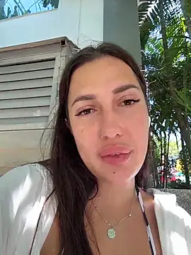 Chat +18 de AleksandraRich ao vivo