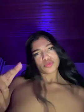 AgathaGeorgiou Adlı Modelin Canlı XXX Sohbeti