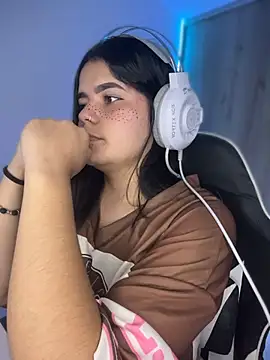 Chatroom XXX en direct de 2Angela_