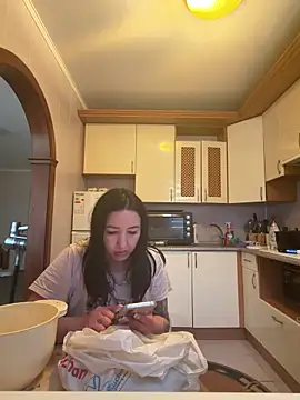 Naughtbaby_2025 Adlı Modelin Canlı XXX Sohbeti