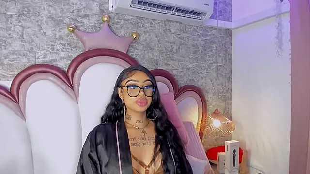 Mia_Jansenのウェブカメラショー