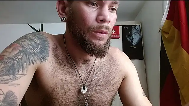 DominanThewolff Show in webcam