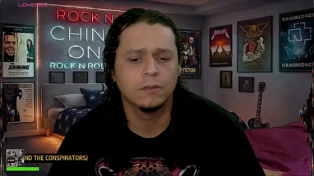 chino_roz Show Webcam