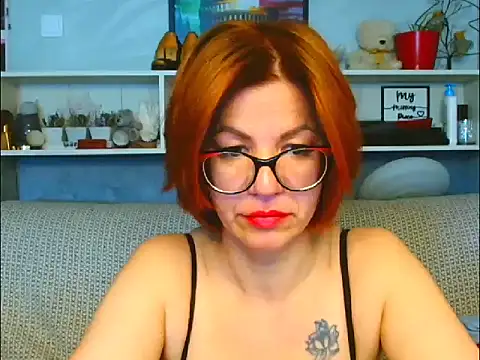 Natali3855: онлайн-секс-чат