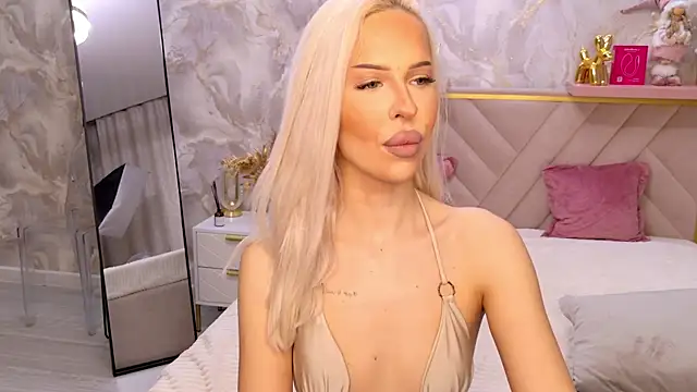 EvaXElfi: онлайн-секс-чат