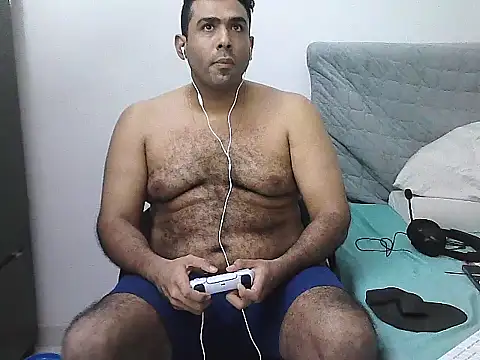 AlphaLatinoBear webcam show