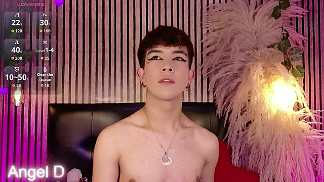 Angeldust19 Adlı Modelin Web Kamerası Şovu