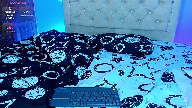 mishell_lovely – Live XXX-chat