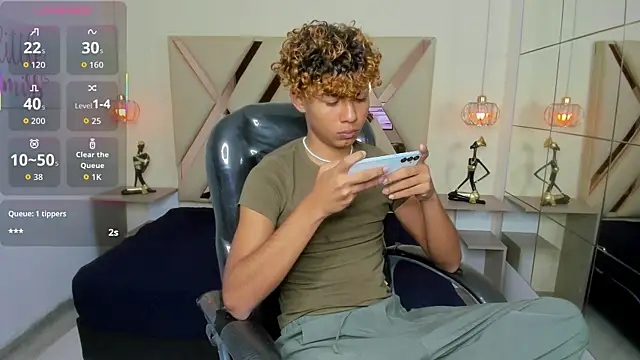 Anyelo_Twink Live XXX Chat