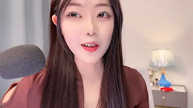 دردشة smalldaisy الجنسية المباشرة