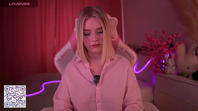 Dragonwind live XXX chat