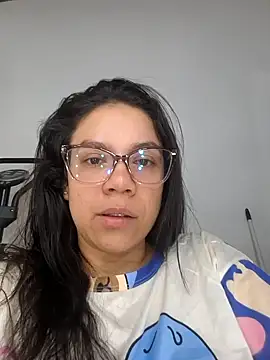 Chat +18 de Aila_Phone ao vivo