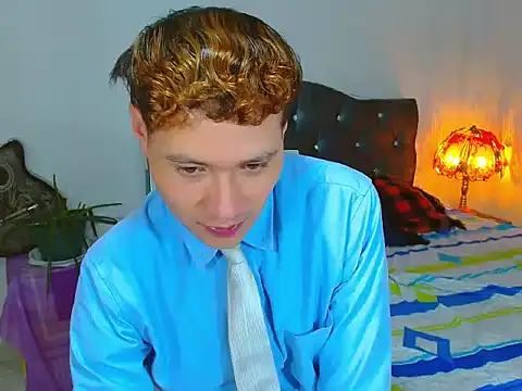 XXX chat uživo modela _Santi2