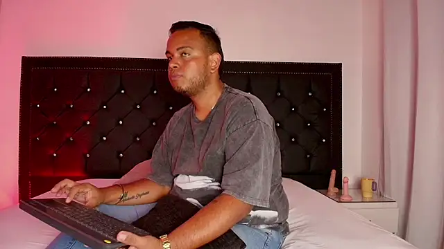 Jay_Dusk – Live XXX-chat