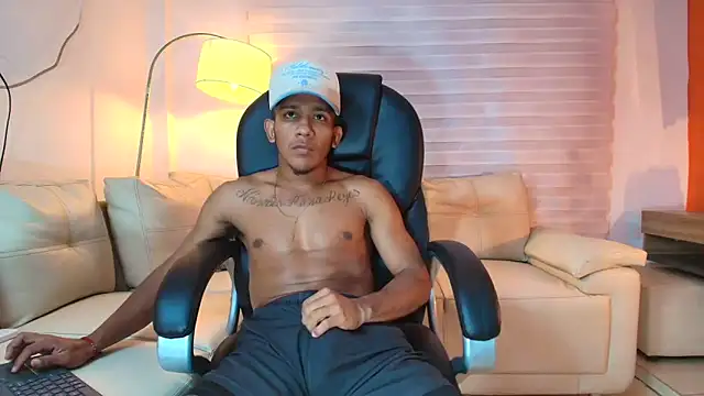 Czat XXX na żywo – ricky_spensar23cm_