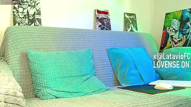 Czat XXX na żywo – Midnighter_