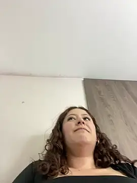 Amber_rosse_outdoors Webcamshow