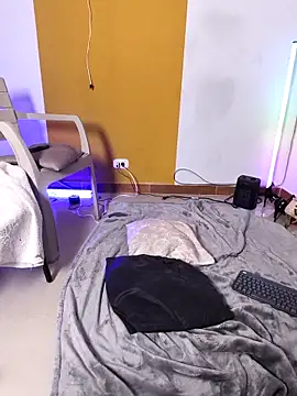 Chat +18 de Rubi424 ao vivo