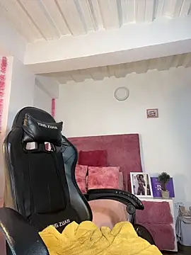 karinacortes' Live XXX Chat