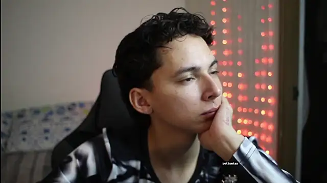 archi_love's Live XXX Chat