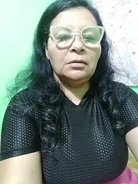 Chat +18 de Amarantha25 ao vivo