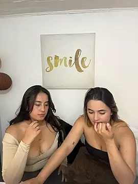 Chat XXX en directo de Antonella_Julieta