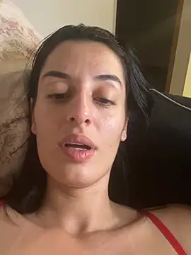 Catmila94 Adlı Modelin Canlı XXX Sohbeti