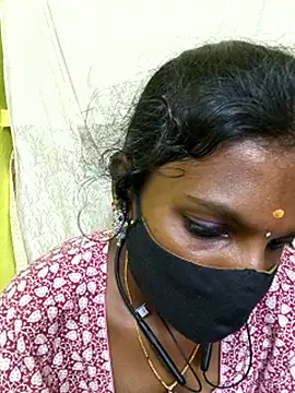 Honey_rosetamil live XXX chat