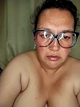 _Saraqueen Chat XXX live