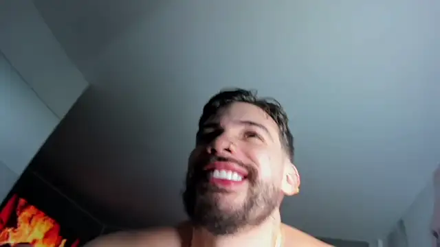 Valenthino_Salvatore's Webcam Show