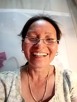 Chatroom XXX en direct de Cucci07