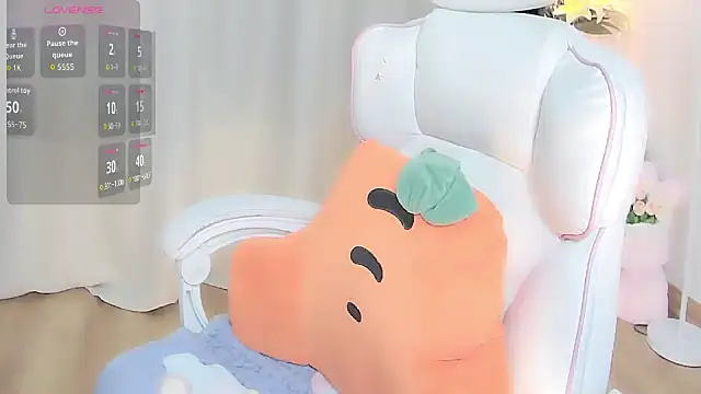 XXX chat uživo modela Sweet-Shuna