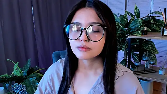 MarianneAuvil Chat XXX in diretta