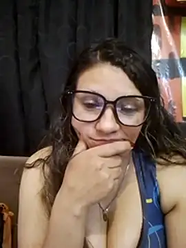 Chat XXX ao vivo de SKARLET_KOVA