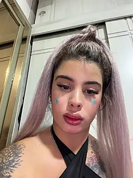 Chat XXX en directo de YouCandiSumisa