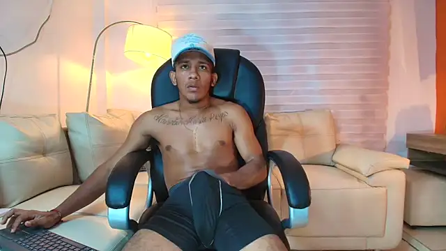 ricky_spensar23cm_'s Webcam Show