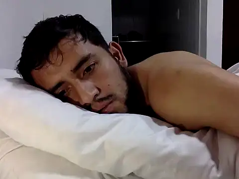 Chatroom XXX en direct de derek_smiith