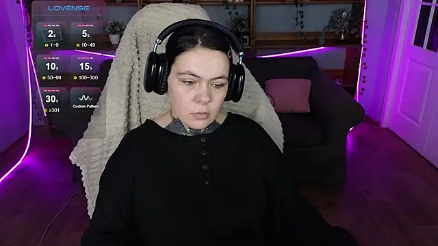 دردشة QwertyAnnie_Lbo الجنسية المباشرة