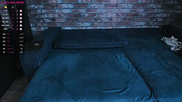 mark_normal live XXX chat