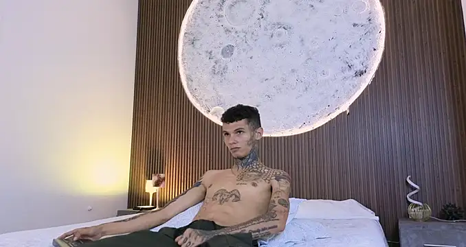 Paulo_527 Live XXX-Chat