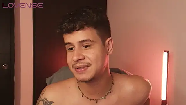 BjornSteel Pertunjukan Webcam