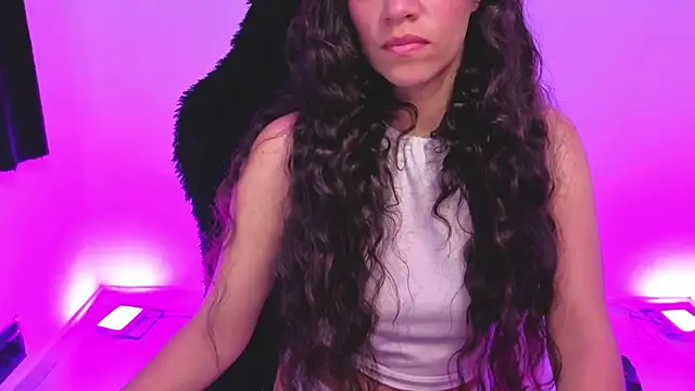 daniela_rivasthl Adlı Modelin Canlı XXX Sohbeti