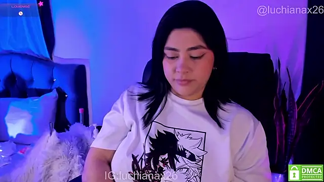 lucy26_ Adlı Modelin Canlı XXX Sohbeti