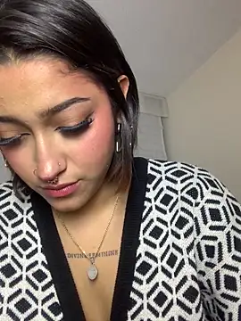 Chat +18 de LilithMonette ao vivo