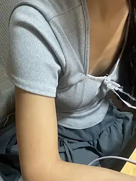 Mina048 Chat XXX live