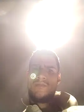 Caliente777666 Pertunjukan Webcam