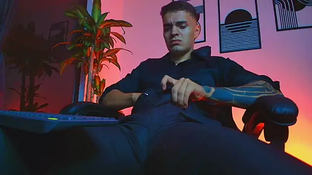 ALPHA_DOMINUS_: απευθείας συνομιλία ΧΧΧ